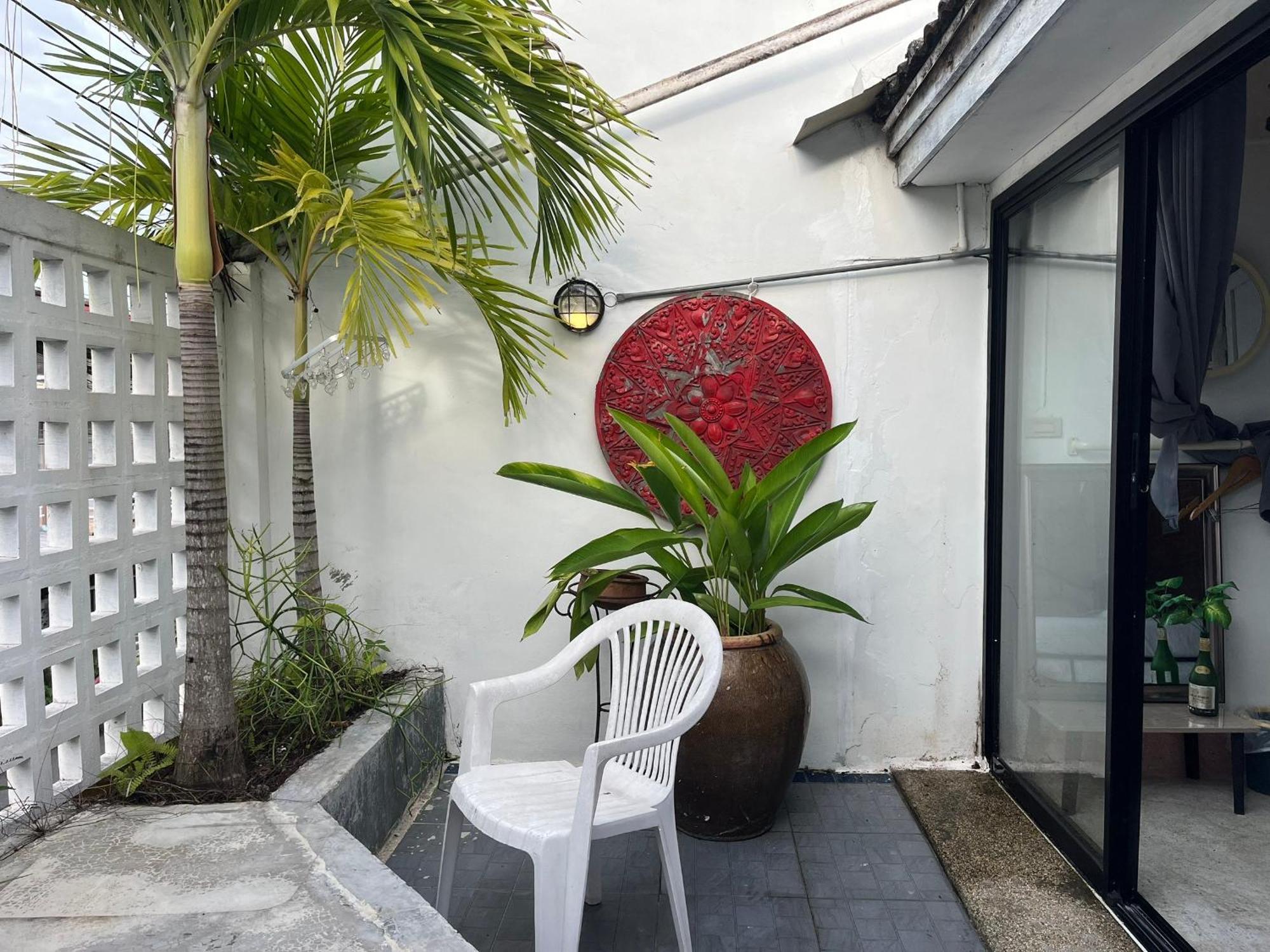 Auntie & Niece Phuket Homestay Ban Sam Kong